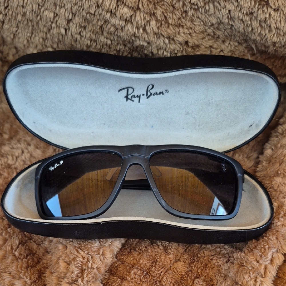 Ray-Ban Unisex RB4364M Scuderia Ferrari Collection Sunglasses